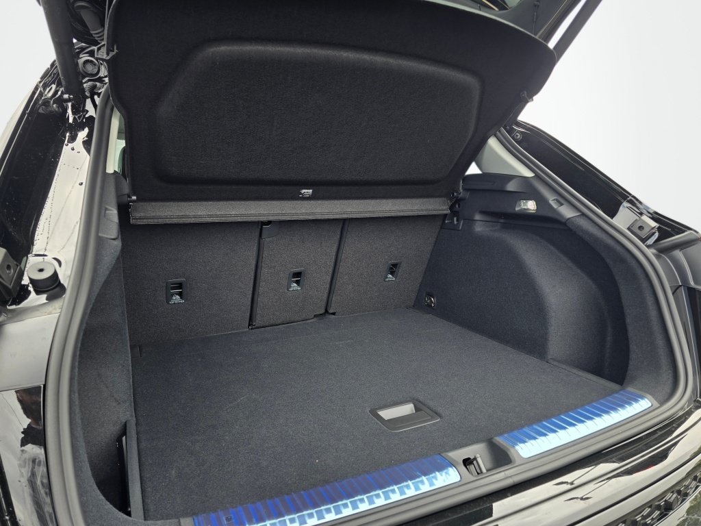New 2026 Audi Q3 quattro 2.0T AWD/4WD image 23