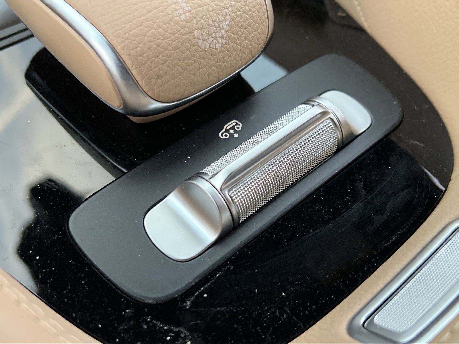 New 2026 Mercedes-Benz GLS 450 4MATIC image 34