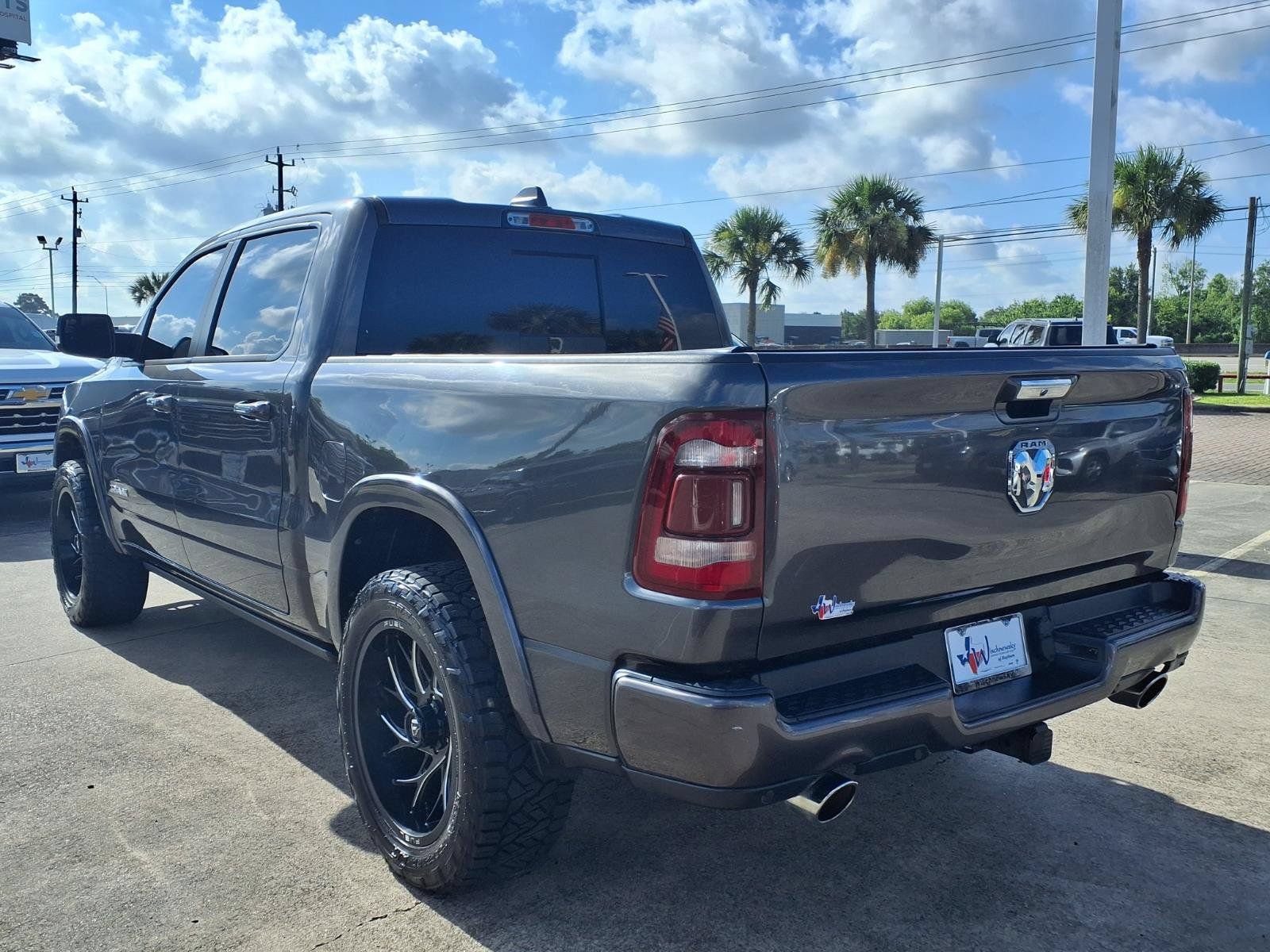 Used 2022 RAM 1500 Laramie w/ Laramie Southwest Edition AWD/4WD image 8