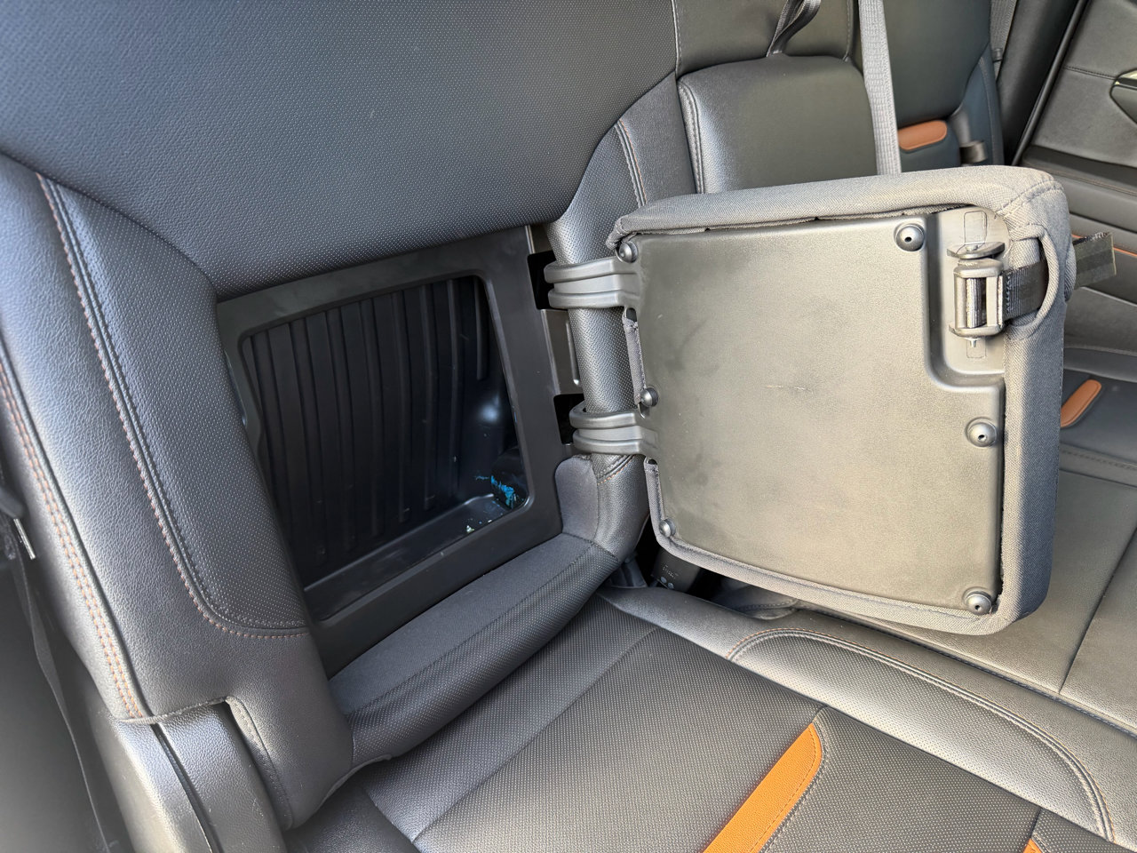 Used 2022 GMC Sierra 1500 AT4 w/ AT4 Preferred Package image 24