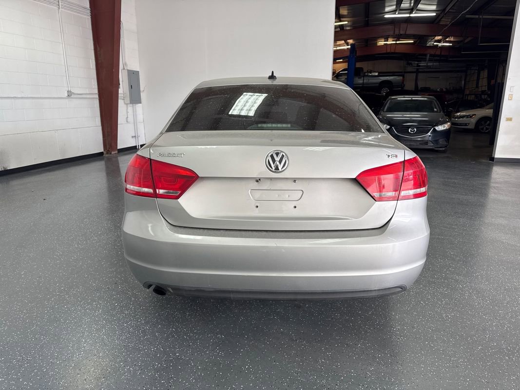 Used 2014 Volkswagen Passat 1.8T Wolfsburg Edition image 5