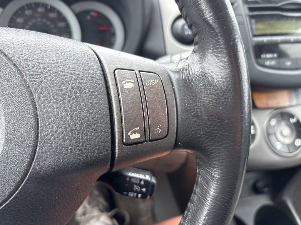 Used 2010 Toyota RAV4 Limited AWD/4WD image 22