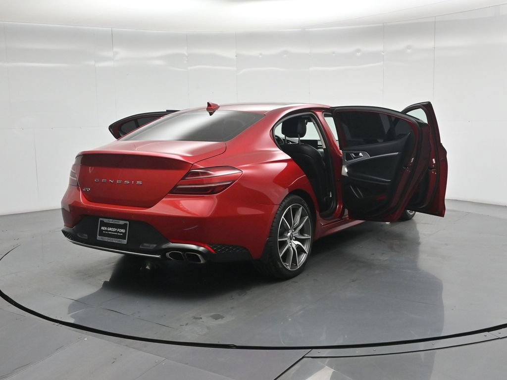 Used 2022 Genesis G70 2.0T w/ Prestige Package RWD image 5