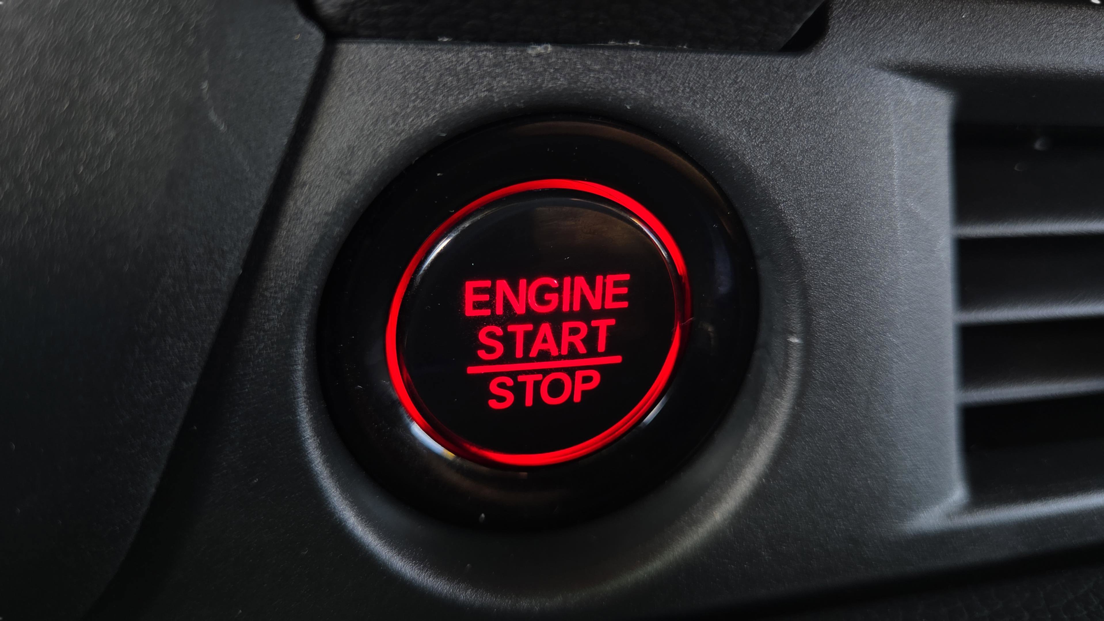 Used 2023 Honda Pilot Sport image 38