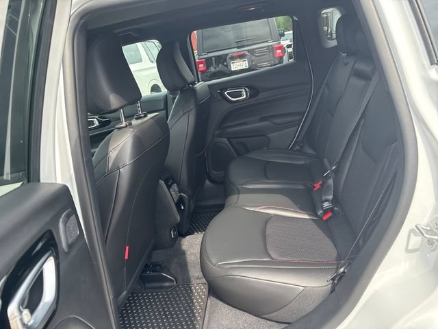 New 2026 Jeep Compass Trailhawk w/ Sun, Sound & Navigation Group AWD/4WD image 23