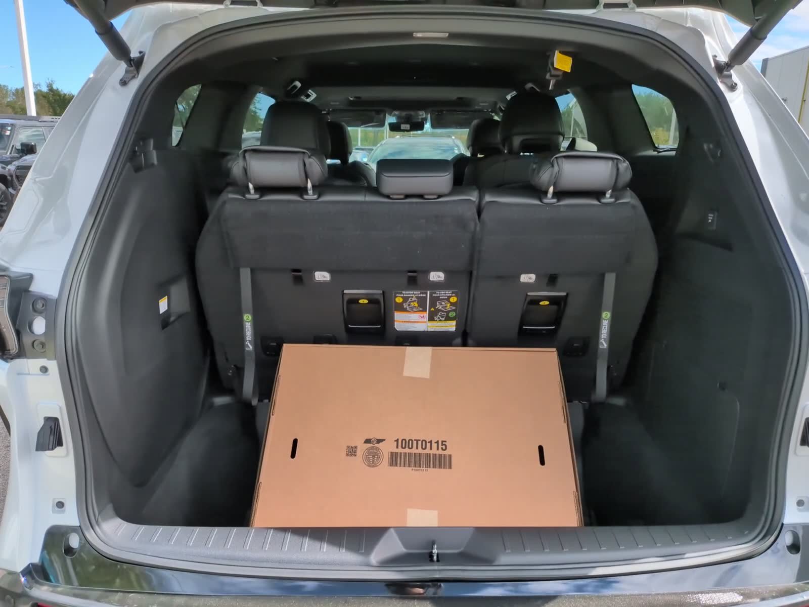 New 2026 Toyota Sienna Platinum AWD/4WD image 6