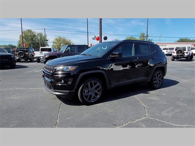 New 2026 Jeep Compass Limited image 22