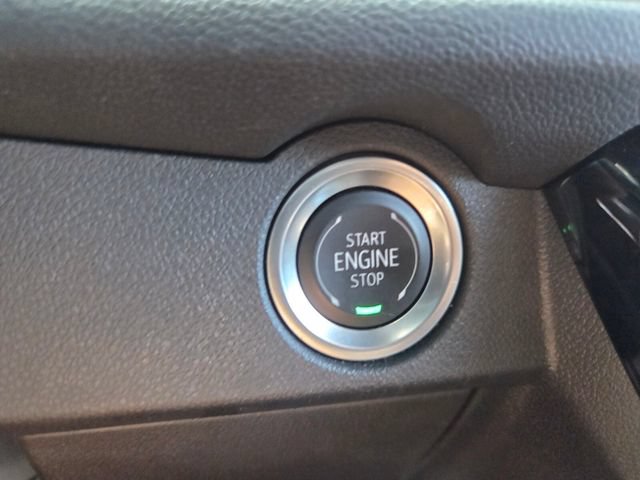 Used 2025 Chevrolet Traverse LT AWD/4WD image 29