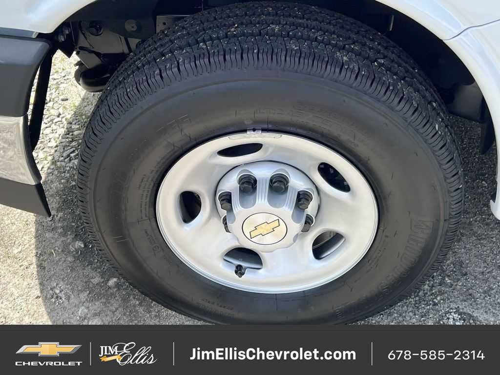 New 2025 Chevrolet Express 3500 w/ Power Convenience Package RWD image 13
