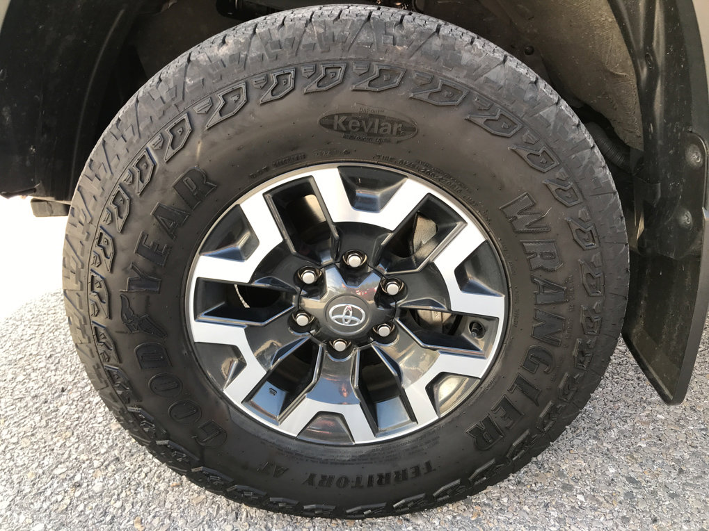 Certified 2022 Toyota Tacoma TRD Off-Road w/ Technology Package AWD/4WD image 11