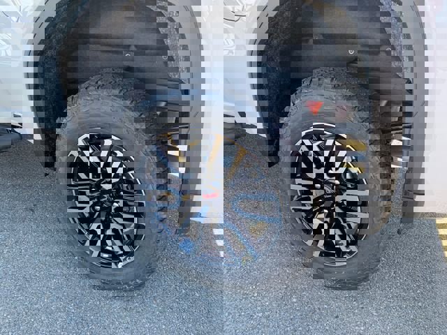 New 2026 GMC Sierra 1500 AT4 w/ AT4 Premium Package image 10