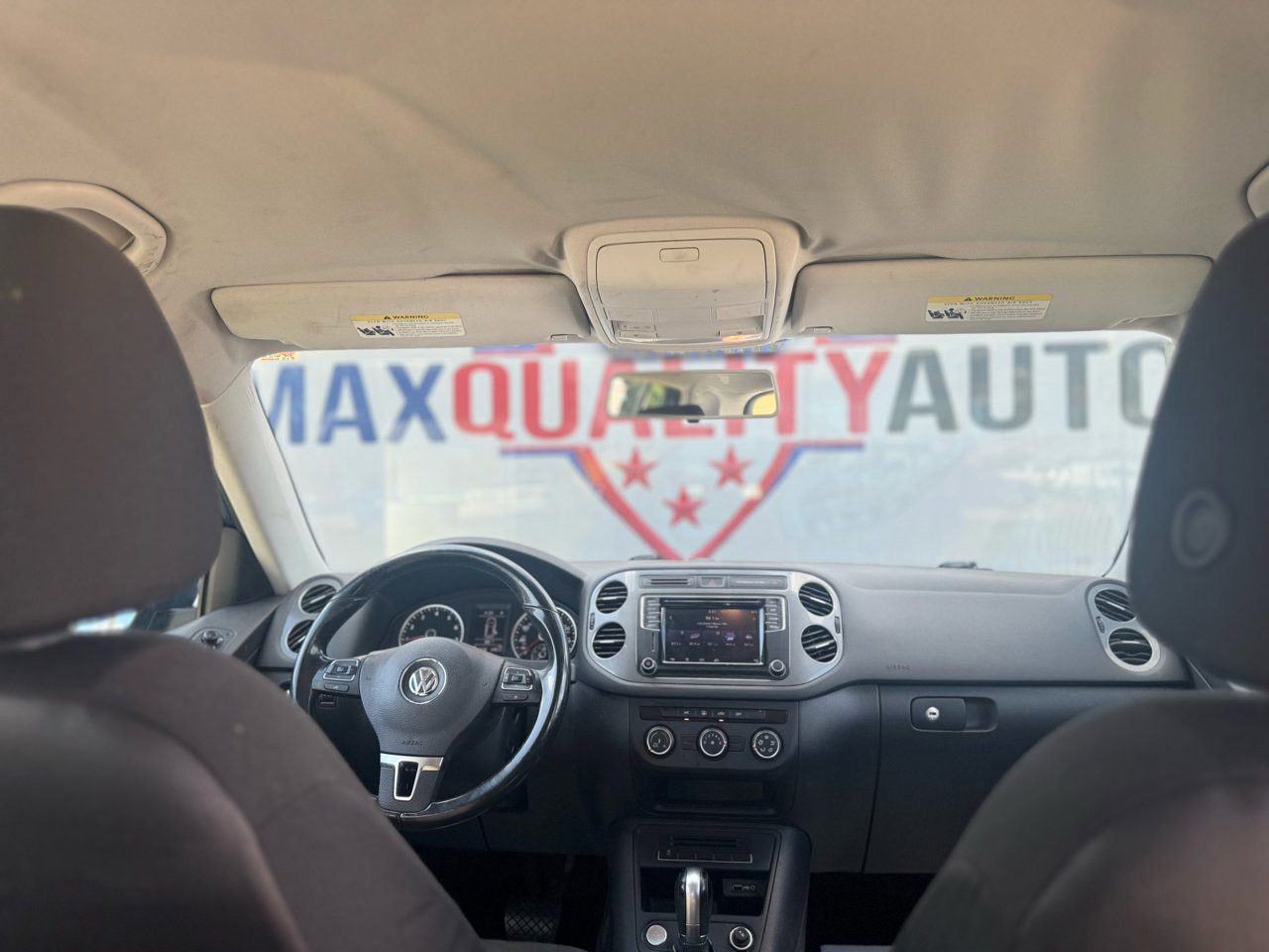 Used 2017 Volkswagen Tiguan Limited w/ Premium Package image 39