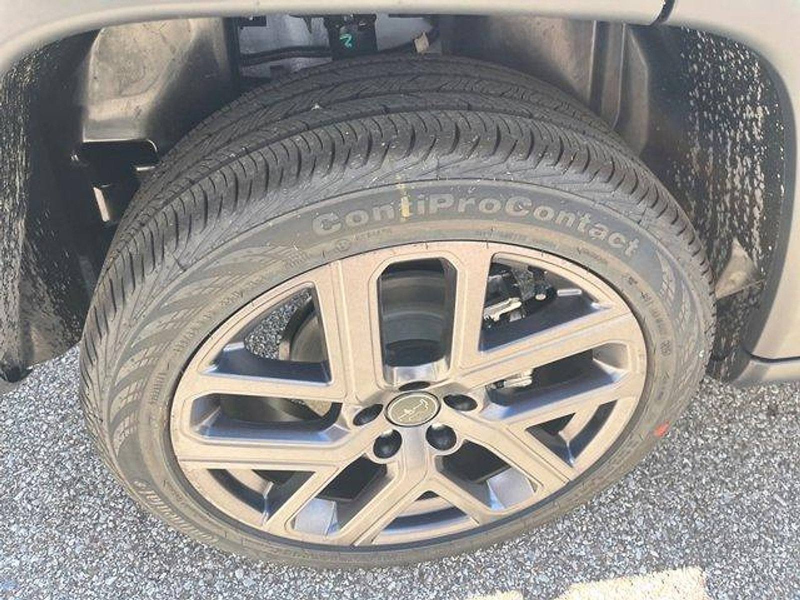 New 2026 Jeep Compass Limited image 17