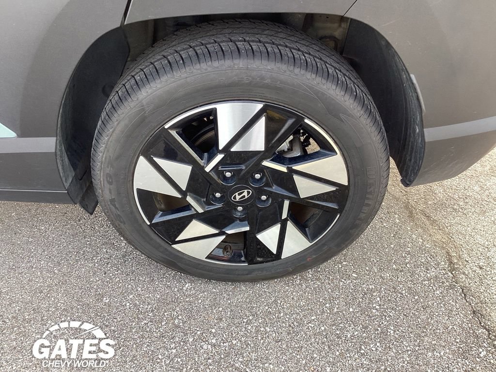 Used 2025 Hyundai Kona SEL FWD image 29