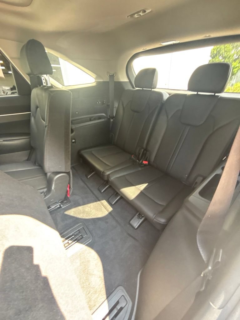 Used 2023 Kia Sorento S w/ Panoramic Sunroof Package FWD image 17