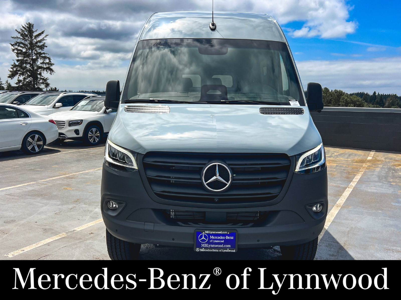 New 2026 Mercedes-Benz Sprinter 2500 image 3