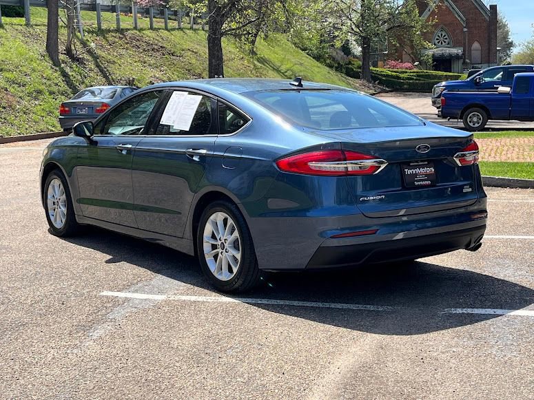 Used 2019 Ford Fusion SE image 20