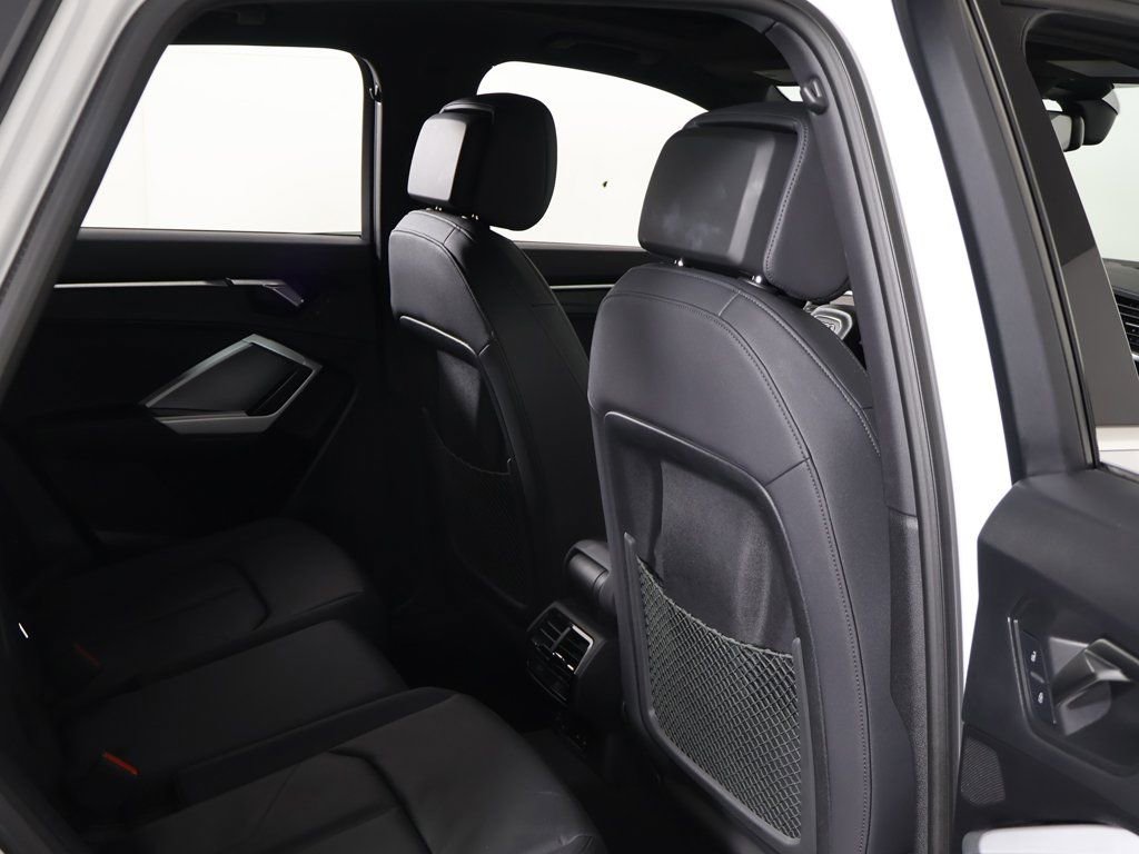 Used 2025 Audi Q3 2.0T Premium image 29