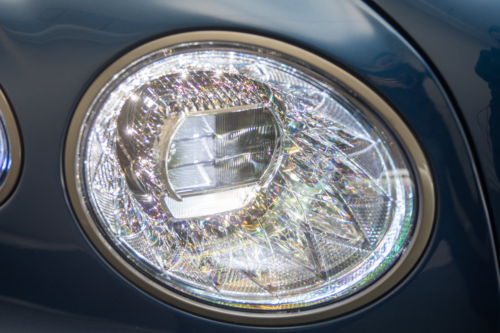 New 2026 Bentley Flying Spur Plug-In Hybrid AWD/4WD image 45