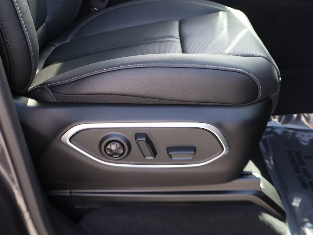 New 2026 Jeep Grand Wagoneer L Limited w/ Premium Group II image 10