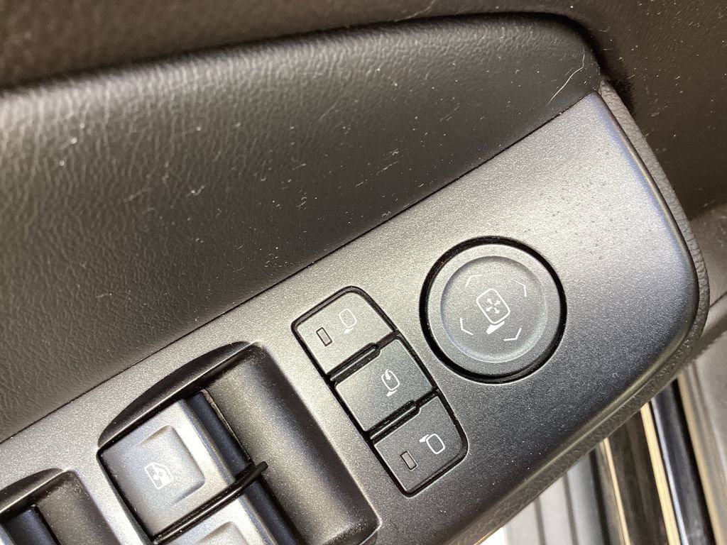 Used 2016 Chevrolet Tahoe LTZ AWD/4WD image 40