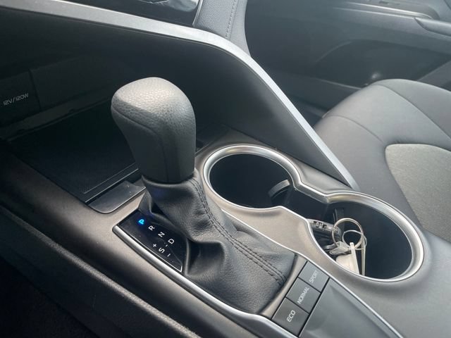 Used 2024 Toyota Camry LE w/ Convenience Package FWD image 16