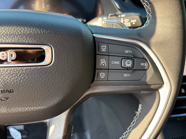 New 2027 Jeep Grand Cherokee Limited AWD/4WD image 21