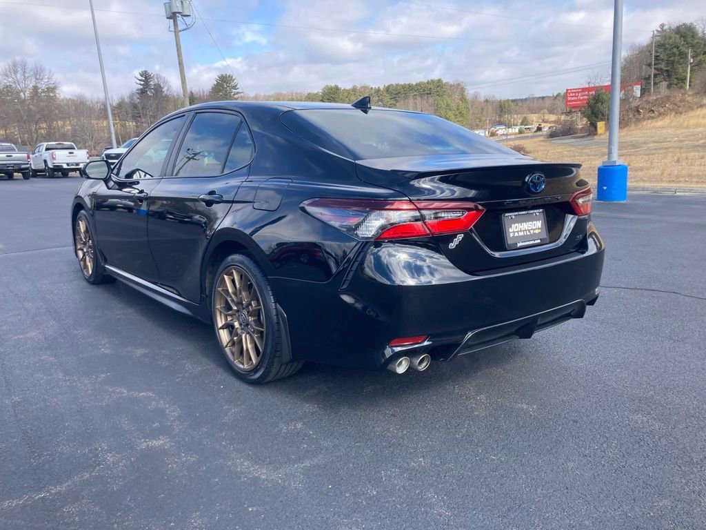 Used 2023 Toyota Camry SE image 6