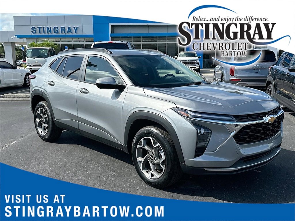 New 2025 Chevrolet Trax LT w/ Driver Confidence Package