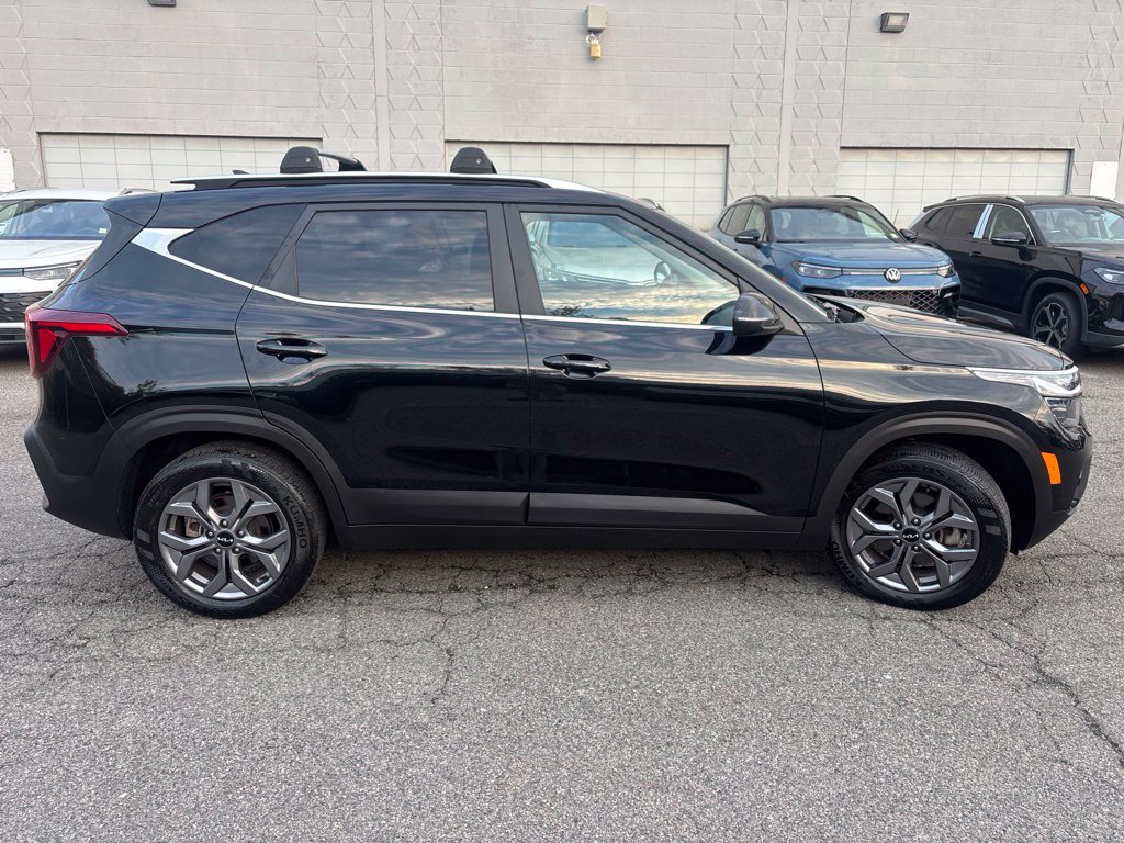Used 2024 Kia Seltos S AWD/4WD image 7