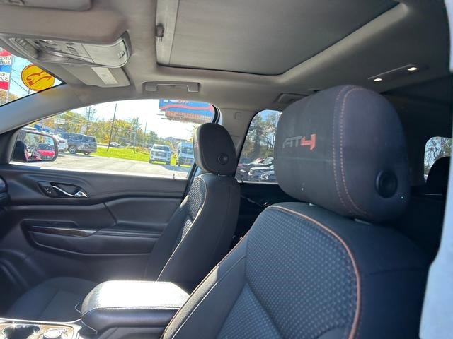 Used 2023 GMC Acadia AT4 image 12