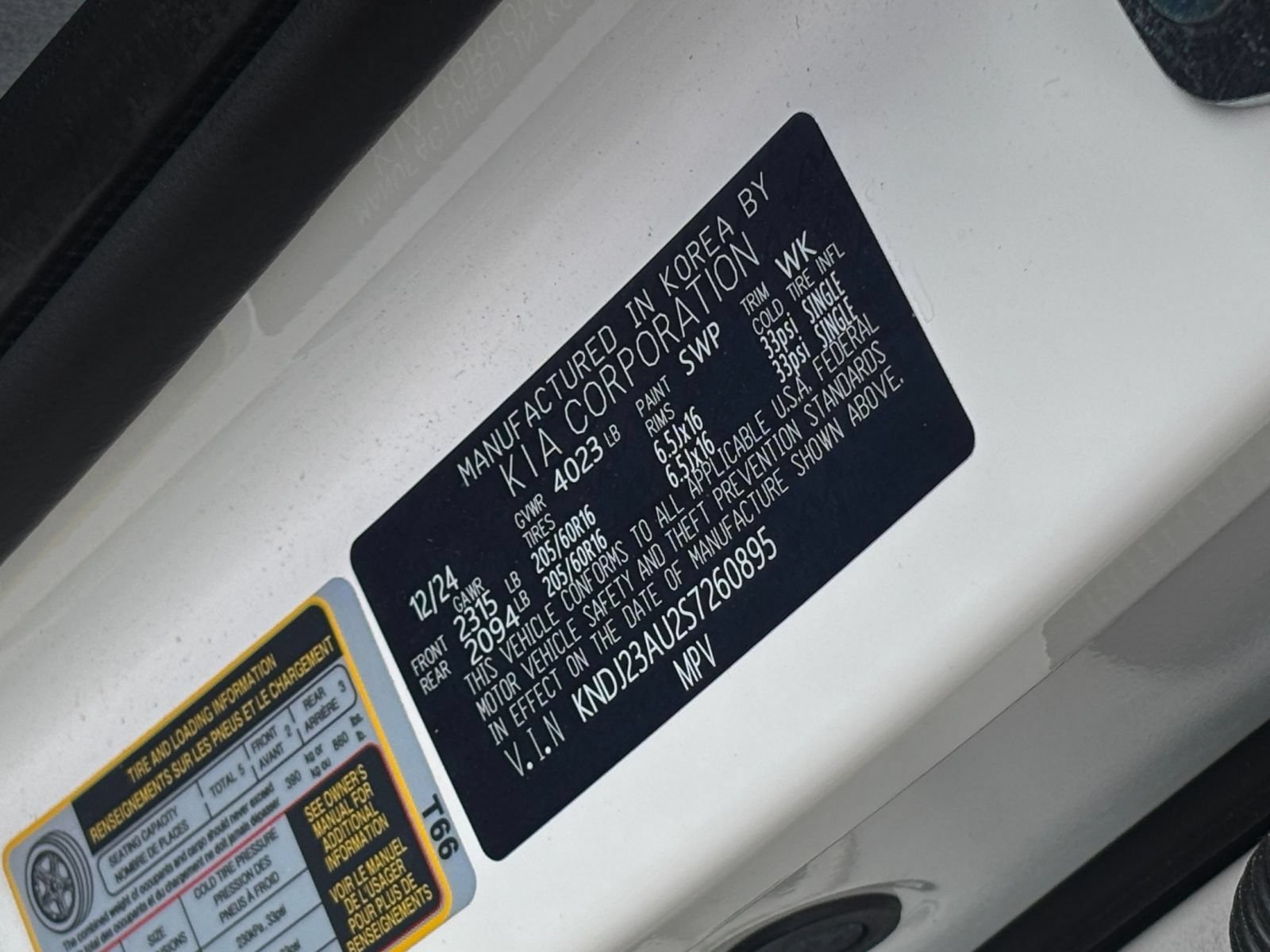 Used 2025 Kia Soul LX w/ LX Technology Package FWD image 28
