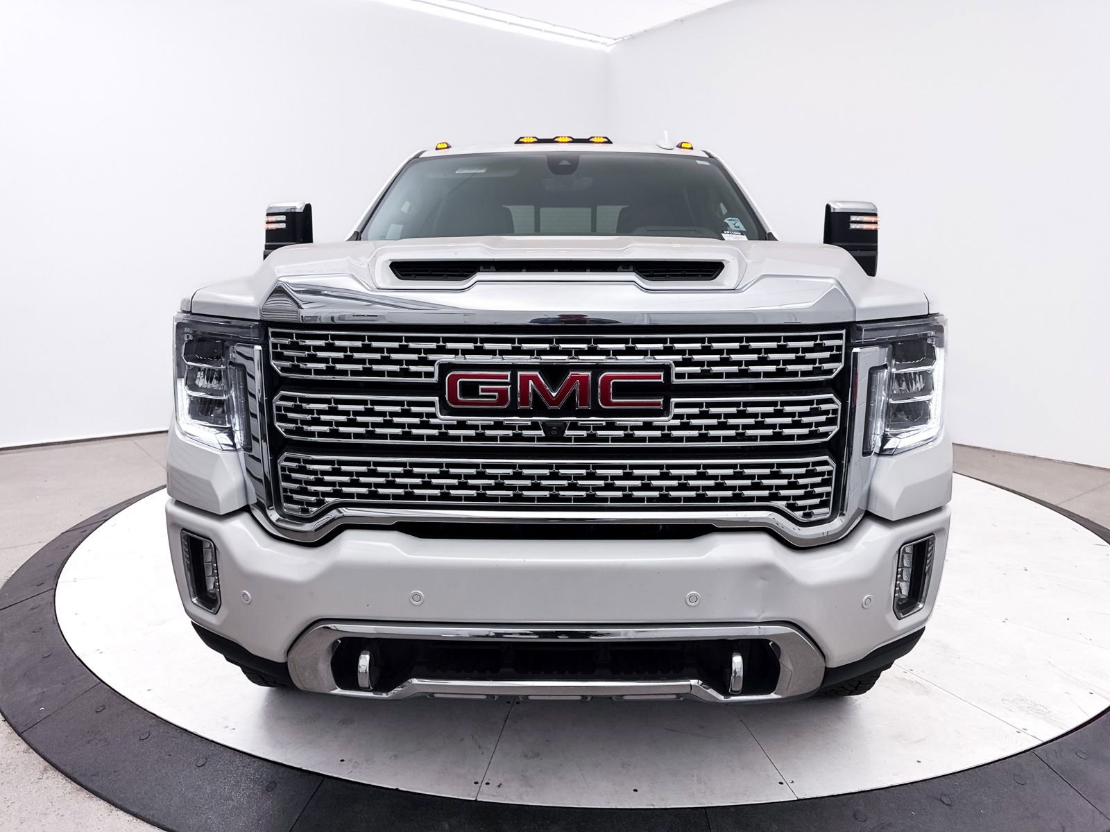 Used 2020 GMC Sierra 2500 Denali w/ Denali Ultimate Package image 14