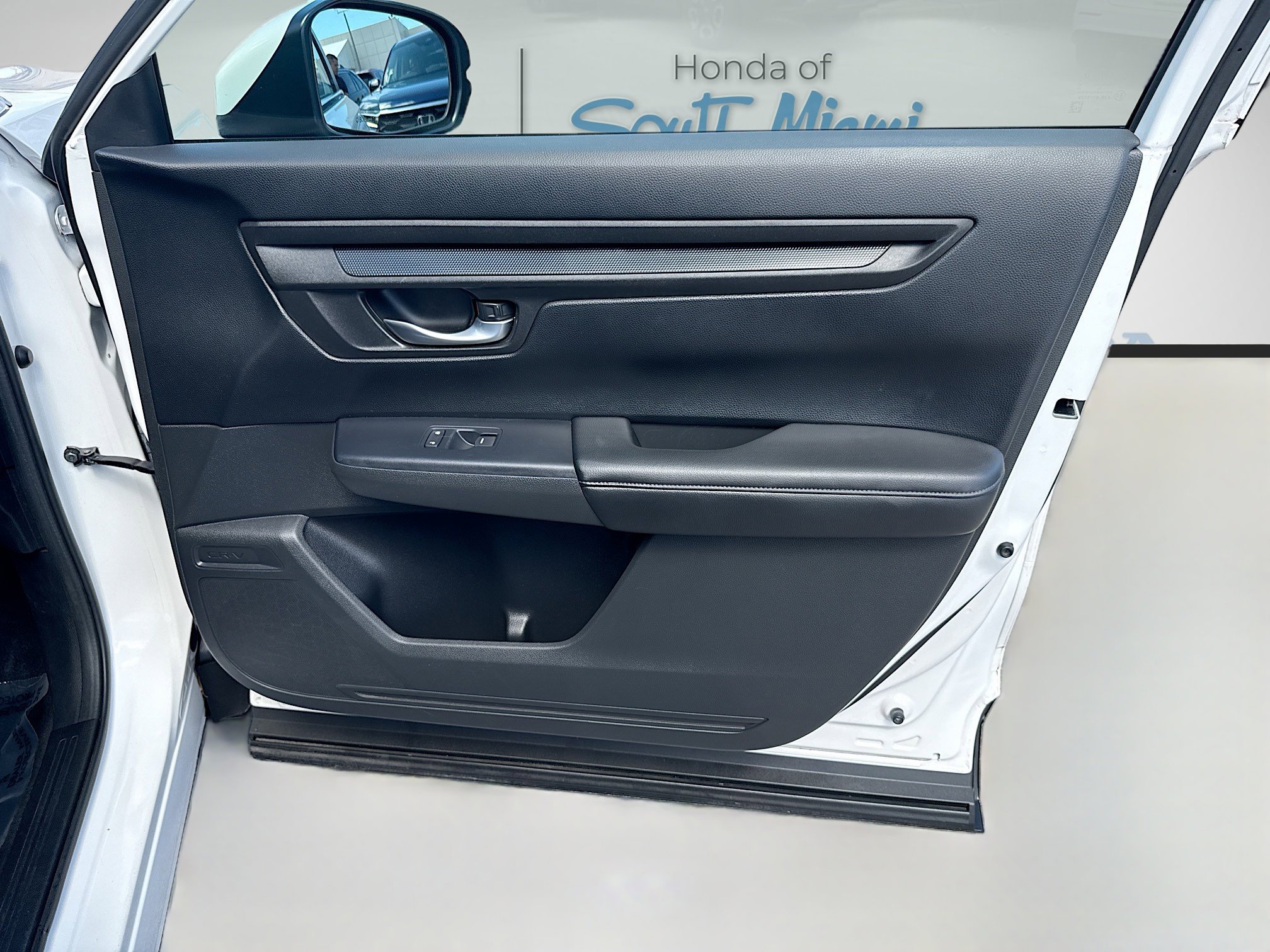 Used 2023 Honda CR-V LX image 33