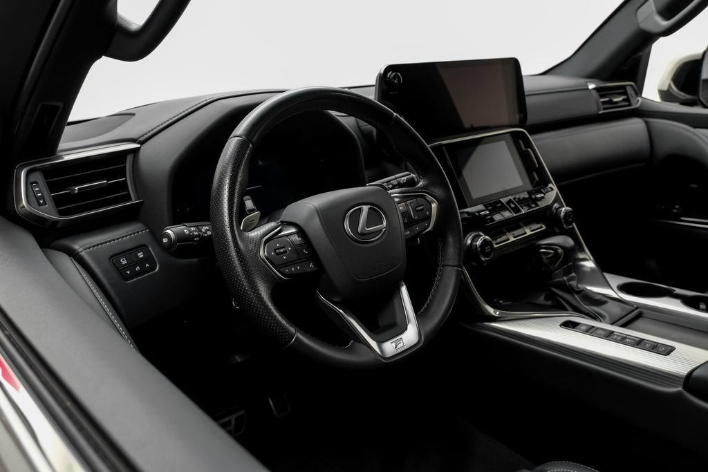 Used 2024 Lexus LX 600 F Sport AWD/4WD image 17