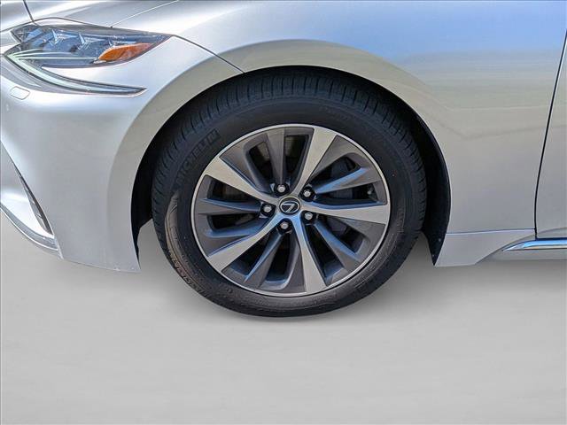 Used 2018 Lexus LS 500 AWD w/ Accessory Package (Z2) image 23