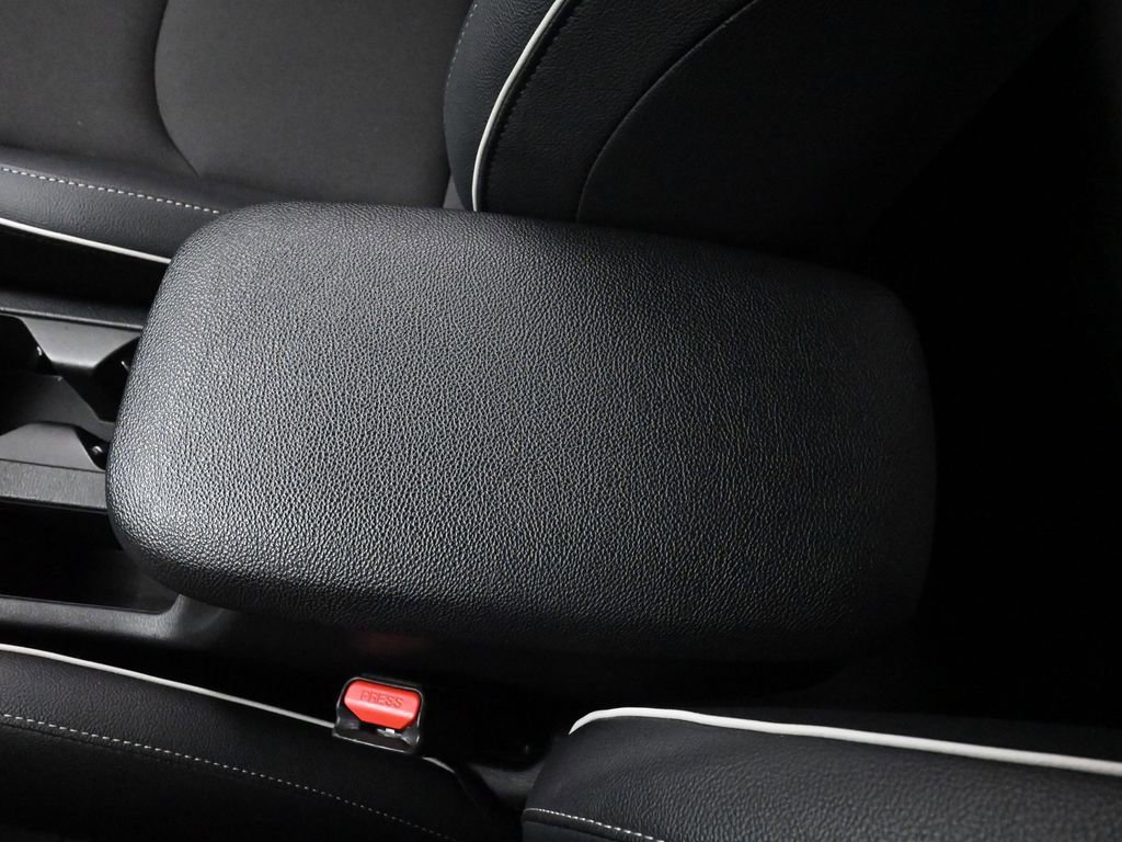 Used 2023 Kia Forte GT-Line w/ GT-Line Technology Package FWD image 39