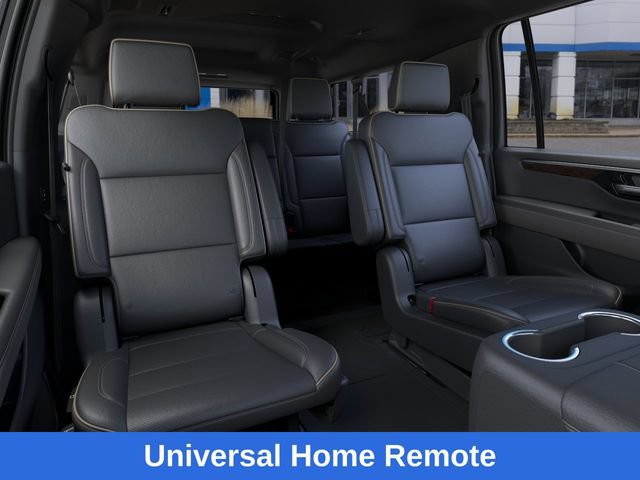 New 2026 Chevrolet Suburban Premier w/ Sun And Tow Package AWD/4WD image 18