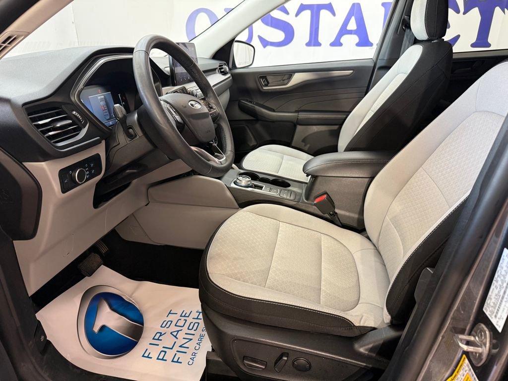 Used 2024 Ford Escape Active image 10