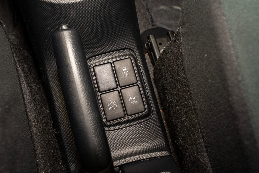 Used 2016 Toyota Prius C Four image 15