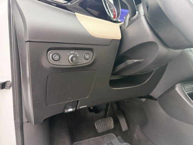 Used 2022 Buick Encore GX Select FWD image 13