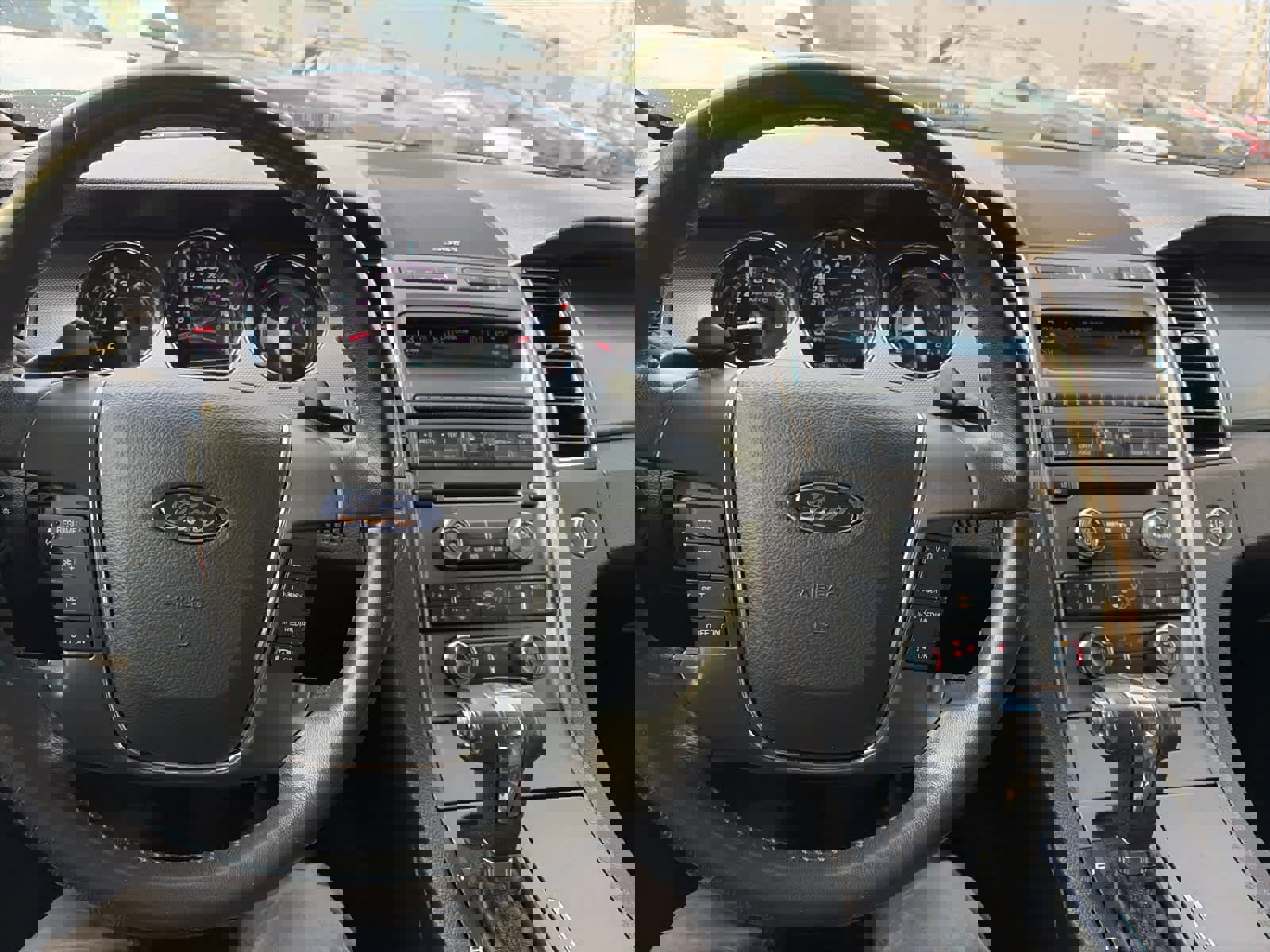 Used 2010 Ford Taurus SEL image 20