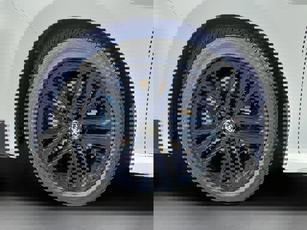 New 2026 Toyota Camry SE image 10