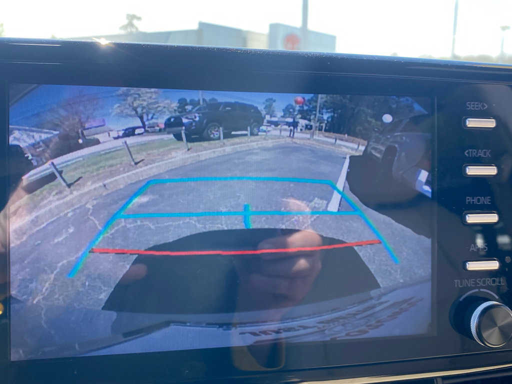 Used 2024 Toyota Sienna XLE image 24