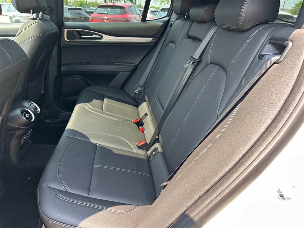 New 2025 Alfa Romeo Stelvio Sprint w/ Convenience Package image 11