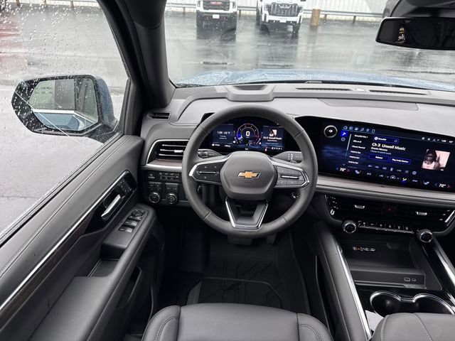 New 2026 Chevrolet Suburban LT image 13
