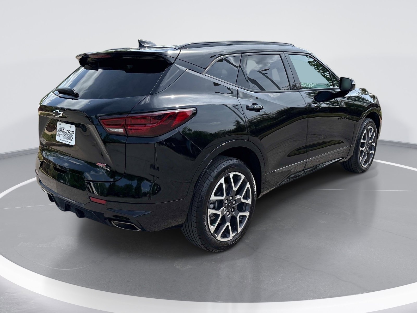 Used 2023 Chevrolet Blazer RS w/ Driver Confidence II Package image 8