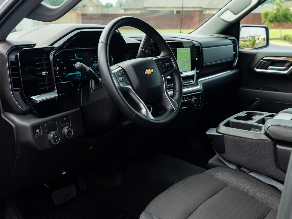 Used 2026 Chevrolet Silverado 1500 LT RWD image 11