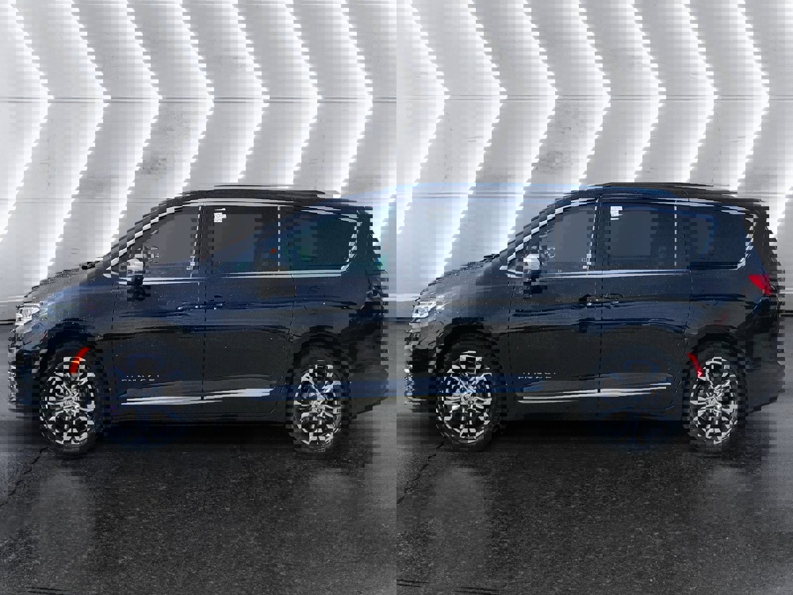 New 2026 Chrysler Pacifica Pinnacle image 3