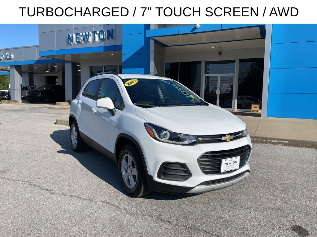 Used 2022 Chevrolet Trax LT AWD/4WD image 1